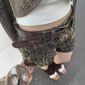 Summer Vintage Y2K Short en jean taille haute pour femmes Retro New Leopard Print Retro Pocket Button-Up Streetwear Hot Short Jeans - Product Image 4