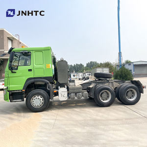 Головка прицепа Sinotruk HOWO 6X4 371hp, тракторный грузовик, Реверсивный двигатель - Product Image 1