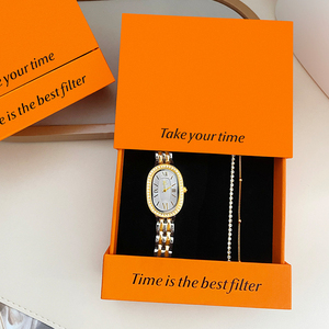 Elegante Reloj de Pulsera para Mujer con Incrustaciones de Diamantes de Imitación, Esfera Ovalada, Reloj de Cuarzo Premium y Elegante - Product Image 4