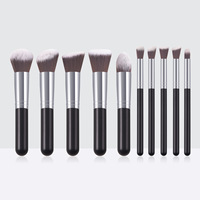 Ensemble de 10 pinceaux de maquillage professionnels en plastique noir pour usage quotidien, compatibles avec la poudre, les sourcils, le visage, les lèvres et le correcteur