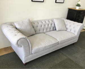 <strong>Stylish</strong> Wood Chesterfield Fabric Tufted Button Recliner Sofa for Hotel Lobby Living Room <strong>Couch</strong> for Waiting - Product Image 2