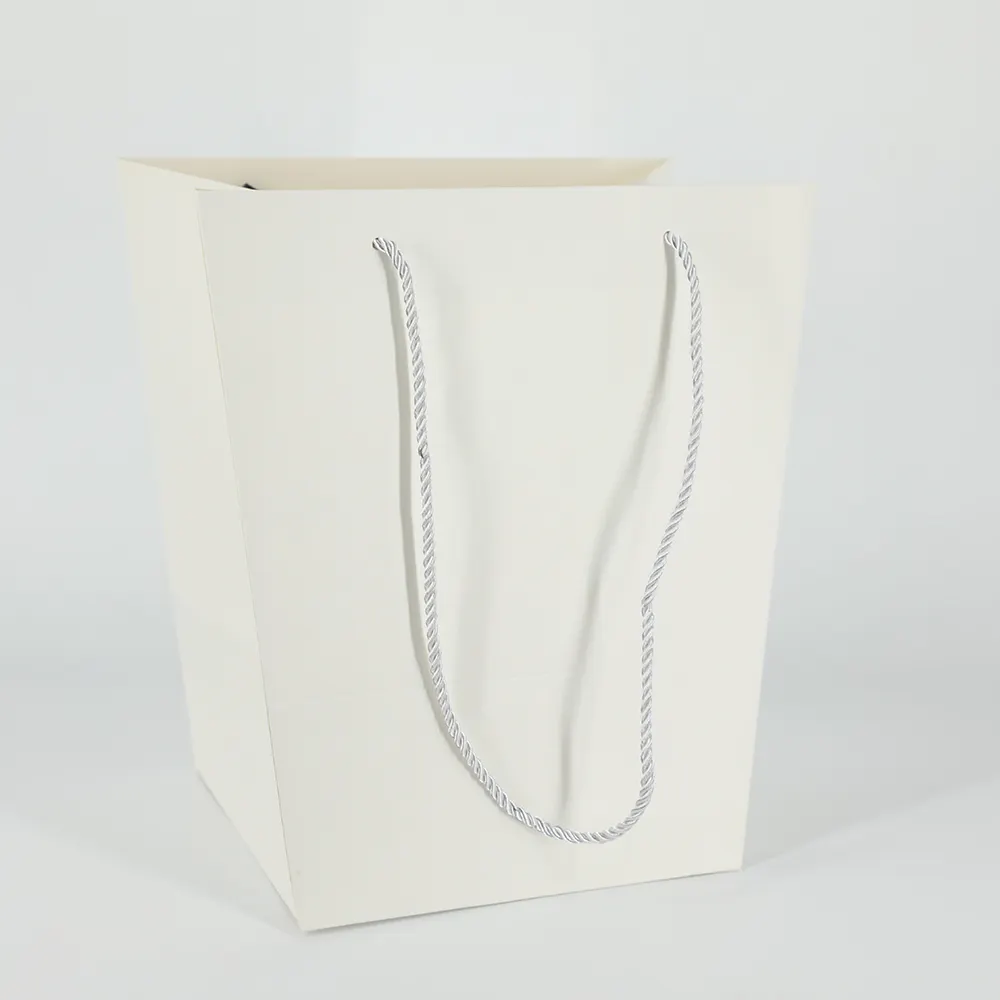 Elegant Art Card Gift Bags Small Luxury Jewelry Paper Bag With Your Own Logo