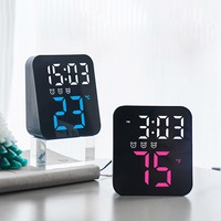 Horloge numérique LED moderne Huayang 8015 à piles, commande vocale, mode nuit, 3 alarmes, affichage de la température, utilisation murale ou sur table