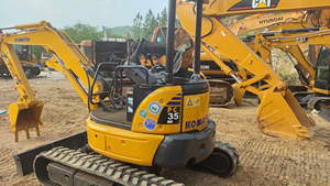 Mini-pelle Komatsu PC35 d'occasion de 3.5 tonnes, de marque japonaise Komatsu Digger, à bas prix, avec moteur central, boîte de vitesses PLC - Product Image 2