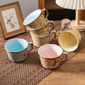 Tasse en céramique japonaise rétro mate, cuite au four, avec anse, couleur unie, pour le thé de l'après-midi, mug à café au design créatif - Product Image 1