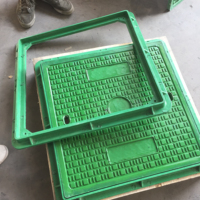 Couvercle de tranchée de drainage composite B125 C/O550x550mm et couvercle de regard d'égout avec cadre et verrou