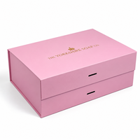 Boîte cadeau magnétique rose avec poignée en ruban, emballage rigide pliable personnalisé pour vêtements et e-commerce