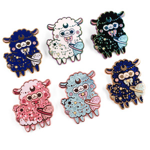 Nette Anime Alpakas Cartoon Tier Pins Abzeichen Schaf Revers Broschen <span class=keywords><strong>Pin</strong></span> Kleidung Hut Tasche Abzeichen Schmuck Geschenk für Kinder Freunde - Product Image 2