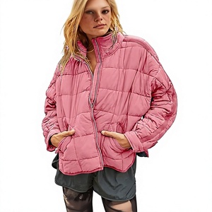 Veste matelassée rose pour femme, manches longues, col montant, fermeture éclair, vêtement d'hiver, longueur normale, couleur unie, polyester - Product Image 1