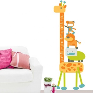 Adesivo da <span class=keywords><strong>parete</strong></span> personalizzato per la misurazione dell'altezza dei bambini dei cartoni animati giraffa carta adesiva - Product Image 4