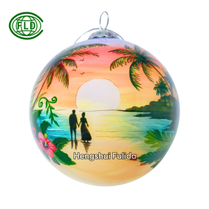 Ornement suspendu de père Noël personnalisé de haute qualité boule de verre de Noël peinte à la main inversée dans un style hawaïen pour arbre de Noël - Product Image 5