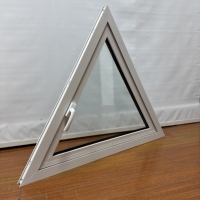 Fenêtre à battant en aluminium de forme triangulaire au design moderne, avec volets en verre trempé réglables horizontalement pour salle de bain et cuisine