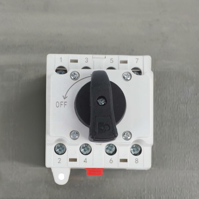 MUTAI Factory Outlet 1000V 1500V 2P 4P IP66 Waterproof 32A Solar DC PV Isolator Switch for Distribution Board