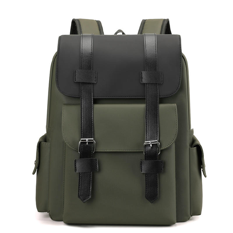 สีเขียวทหาร