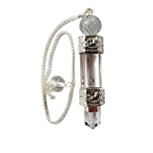 Compra un Péndulo de Cuarzo Cristalino de 3 Piezas con Cadena |   Péndulo de Cuarzo Cristalino de 3 Piezas con Cadena en Venta, Péndulo de Cuarzo Cristalino AI - Product Image 1