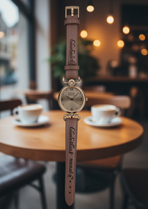 Orologio da Donna alla Moda Hyf con Cassa Rotonda Placcata Oro, Cinturino in Pelle, Resistente all'Acqua - Product Image 2