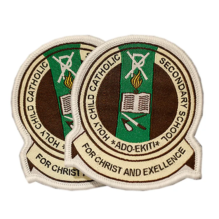Di alta Qualità Su Ordinazione Nome Logo Macchina Tessuto Badge per la Scuola di Abbigliamento Uniforme e Borsa