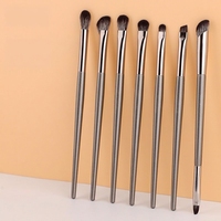 Nouvel ensemble de 7 pinceaux de maquillage pour les yeux en fibres synthétiques – Pinceaux de précision pour fard à paupières, estompage, contour des yeux, surligneur et sourcils