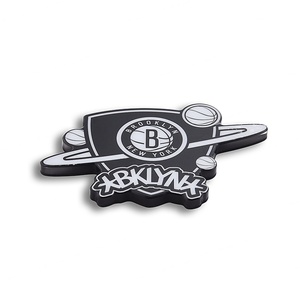 Aimant de réfrigérateur souvenir en acrylique personnalisé noir avec impression sérigraphique pour équipe de football - Product Image 2