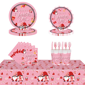 Assiettes en papier pour la Saint-Valentin, motif gnome, rondes, impression numérique, 40-60 pièces, vaisselle de fête écologique - Product Image 4