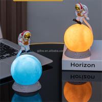 Lampe de lune astronaute 3D LED, veilleuse spatiale pour enfants, décoration de bureau, lumières créatives, ornements pour chambre à coucher