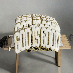 Chất Lượng Cao Thiên Chúa Là Tốt Tất Cả Thời Gian Thêu Các Bản Vá Lỗi Bán Buôn Tùy Chỉnh Sắt Chenille Thư Các Bản Vá Lỗi Cho Quần Áo Sequins Cảm Thấy - Product Image 3