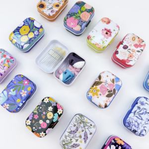 Estuche Magnético Floral para Agujas con Enhebrador y Dedales, Organizador de Costura, Soporte para Agujas, Ideal para Trabajos de Aguja - Product Image 4