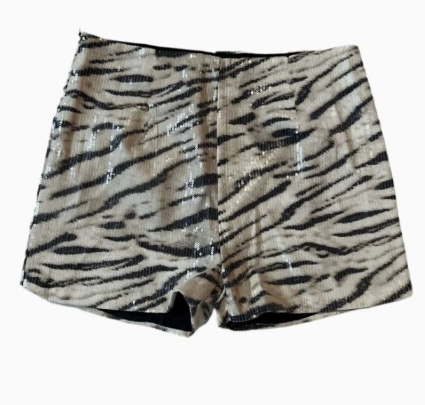 Z227ST02 black shorts