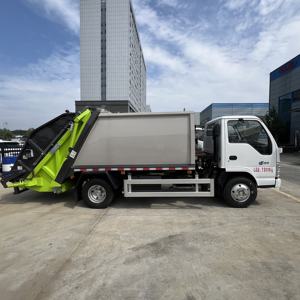 ISUZU ELF 4X2 truk sampah merek terkenal kompresi kecil sepenuhnya ringan modis daya tinggi 5CBM pemuat belakang - Product Image 2