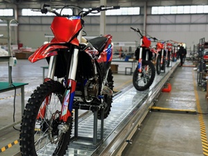 Nouvelle moto tout-terrain YBS 300cc 4 soupapes, chaîne <span class=keywords><strong>SFR</strong></span> 520, moto cross 6 vitesses, frein à disque, moto cross - Product Image 1