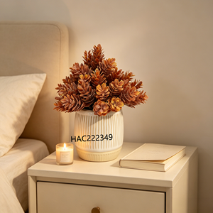 Mini Planta Artificial Realista de Pino con 5 Ramas, Follaje Otoñal en Maceta de Cerámica, Hierba Artificial para Decoración del Hogar y Jardín - Product Image 1
