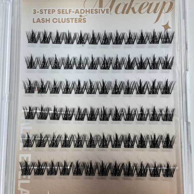 Hot Sale Self-Adhesive Pre-Glued Reusable Eyelashes 72 Clusters for Long Lasting 6 row Multi Style