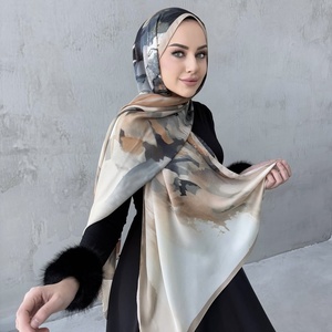 Venta al por mayor caliente verano elegante mujer malayo Tudung velo fino largo suave transpirable chal Premium impreso seda gasa bufanda - Product Image 4