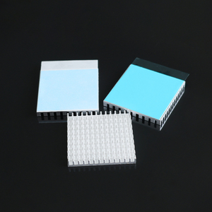 Dissipateur thermique en aluminium ultra-mince 40*40*5 à profil cassé pour modules d'alimentation de carte mère avec caoutchouc conducteur de chaleur - Product Image 2