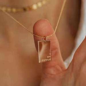 Personnalisé Gravé Divers <span class=keywords><strong>Mot</strong></span> JE SUIS Assez PVD 18k Plaqué Or Personnalisé Lettre Pendentif Collier Bijoux En Acier Inoxydable - Product Image 2