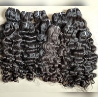 Lot de Cheveux Humains Indiens Bruts Bouclés en Gros, Extensions de Cheveux Indiens Bruts Provenant d'un Fournisseur