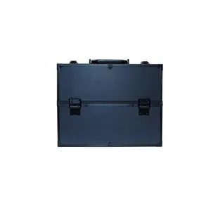 Bavul kozmetik durumda büyük üç katmanlı alüminyum alaşım taşınabilir kozmetik durumda manikür araçları için