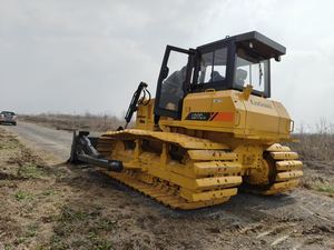 Bulldozer sur chenilles hydraulique Caterpillar Liugong LD17C d'occasion, robuste, avec pompe Cummins, modèle 2024, capacité de 3,8 m pour l'exploitation minière - Product Image 3