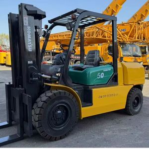 מלגזה מיני דיזל מקורית מיפן, קומטסו 5 טון, עם ממקם מזלגות ומנוע הזזה צדדי, לעבודות מחסן ומשק - Product Image 4