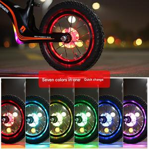 Lumière de moyeu de vélo d'équilibre pour enfants, rechargeable par USB, étanche, au design tendance, avec éclairage de roue à rayons, très vendue pour usage extérieur - Product Image 1