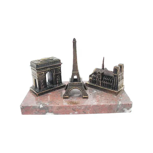 Souvenirs de tourisme de Paris, France, couleurs bronze, souvenir de tourisme