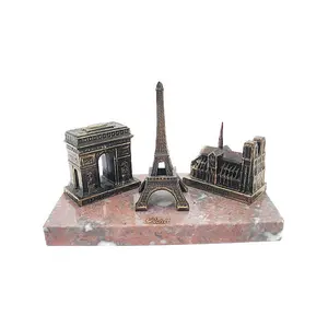 旅游纪念品建 (构) 筑物的法国巴黎青铜色的颜色