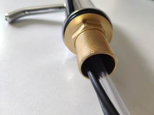 מכירה לוהטת מטבח משולב פליז מגע-משלוח נוזל חיישן אוטומטי אוטומטי מובנה סבון Dispenser עם את משאבת ברז מנות - Product Image 5