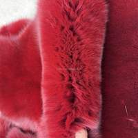 Peau de renard teinte bordeaux pour vêtements, vente en gros