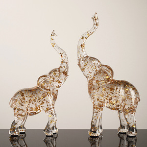 Ensemble de figurines d'éléphant en feuille d'or transparente, 2 pièces, en résine, décor de table fait à la main pour salon, armoire à vin, meuble TV - Product Image 2
