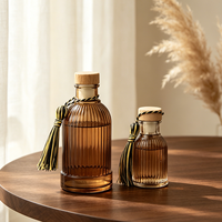 Bouteille diffuseur de parfum en verre côtelé de luxe avec bouchon sphérique rond 100ml 200ml – Bouteilles d'huile parfumée transparentes cannelées en gros