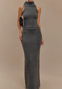 وصل حديثًا طقم فستان مخصص من الكشمير صوف الكشمير مثير ضيق بدون أكمام طقم من قطعتين سترة وفستان للسيدات - Product Image 2