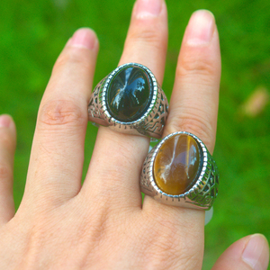 Wholesale High Quality Men Titamuim Stainless Steel Punk Finger <strong>Ring</strong> for Men Natural Gemstone <strong>Rings</strong> Black <strong>tiger</strong> <strong>Eye</strong> Stone - Product Image 1