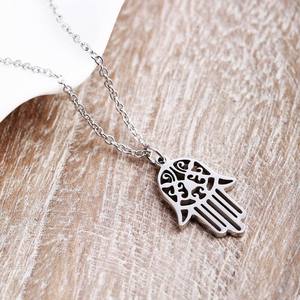 Collana Retrò a Forma di Palma in Acciaio Inossidabile, Collana con Mano di Fatima, Gioiello Portafortuna Punk Hip-Hop - Product Image 3
