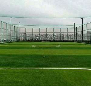 Filet de clôture de sport durable et polyvalent pour terrain de football Clôture de terrain de football polyvalente avec gazon artificiel - Product Image 5